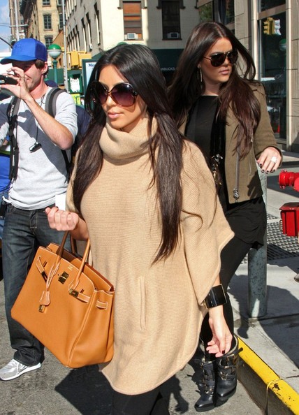 Phải nói rằng, với thương hiệu của túi xách Hermès Birkin đã tôn đẳng cấp của người đẹp nổi danh Kim Kardashian lên rất nhiều.